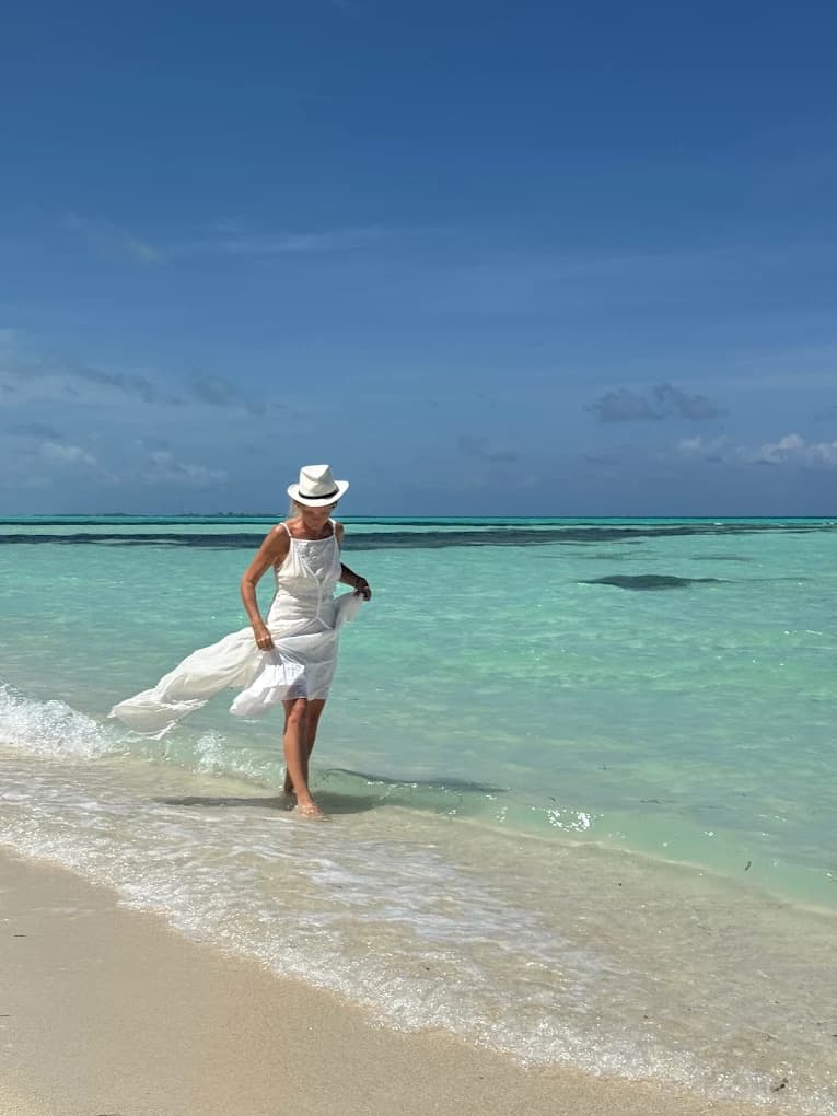 Dhiffushi Tourist Hotel